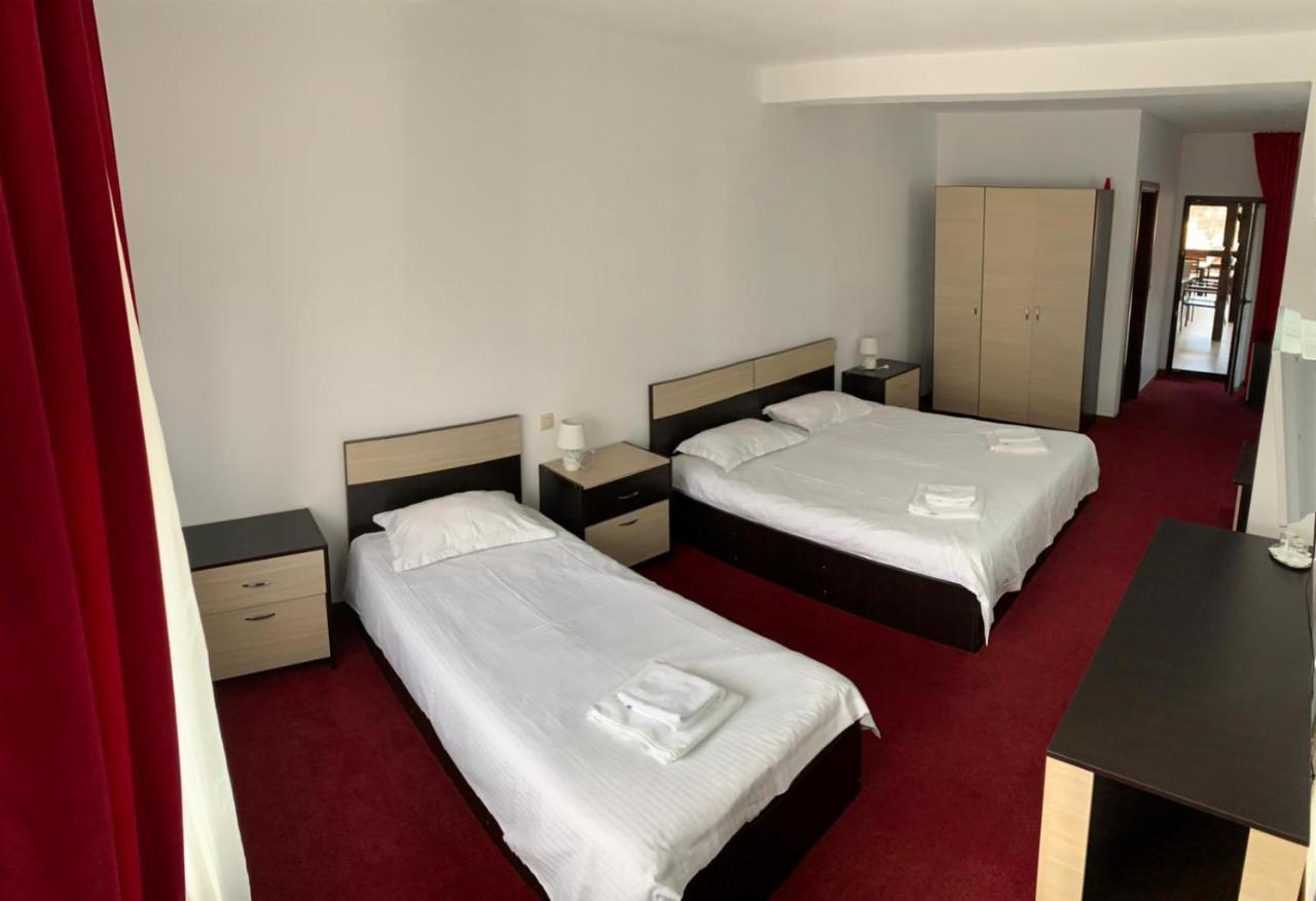 Hotel River Borşa Esterno foto