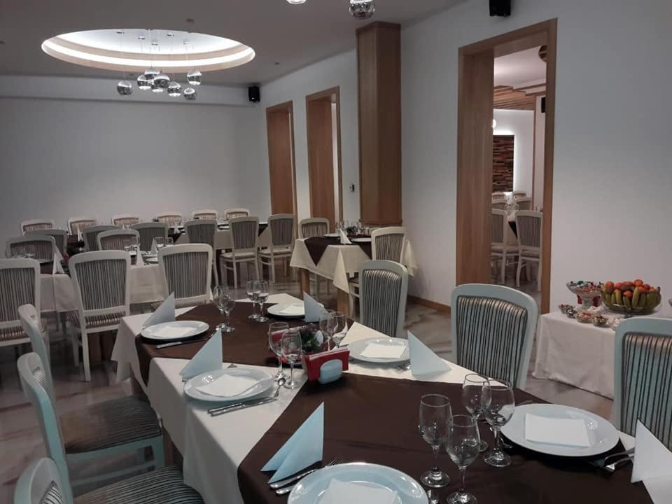 Hotel River Borşa Esterno foto